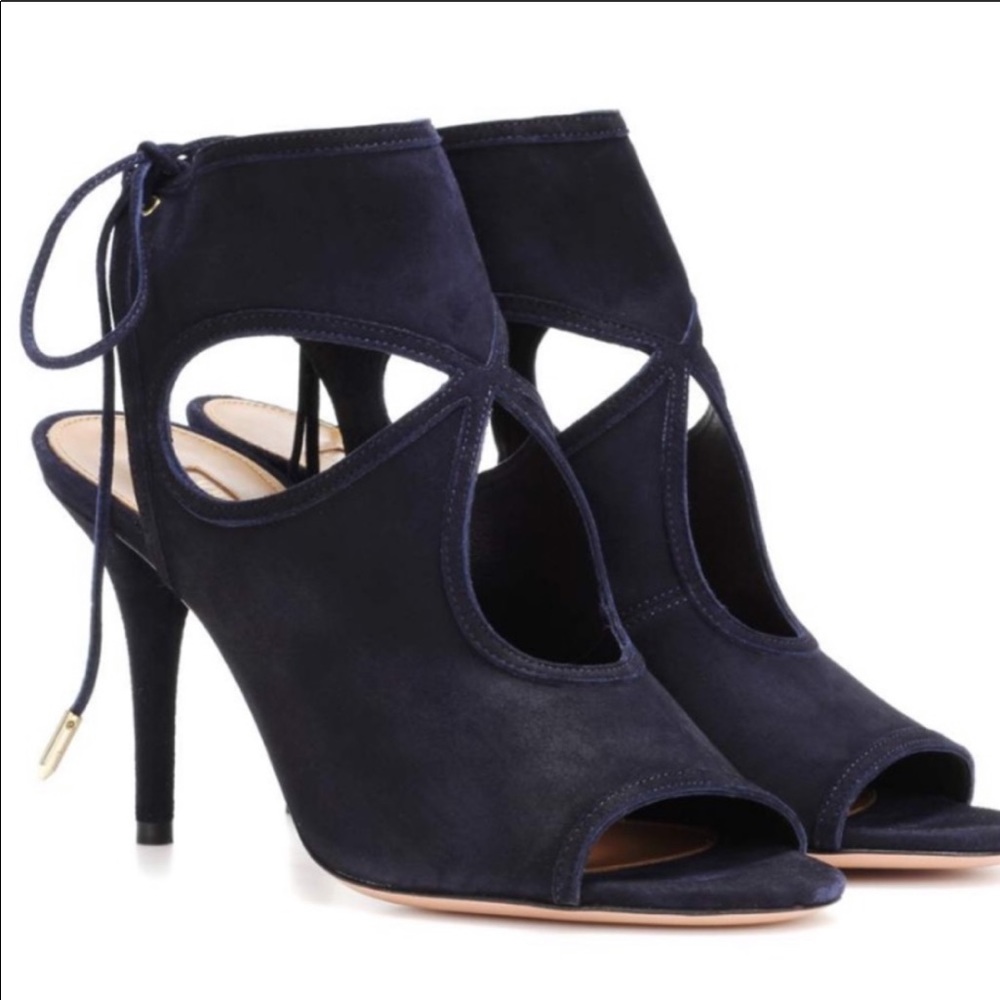 Navy blue suede heel